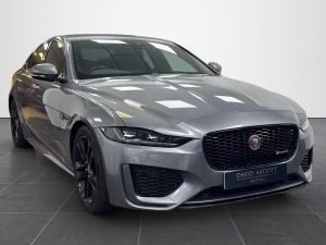 2020 Jaguar XE D180 R-Dynamic SE