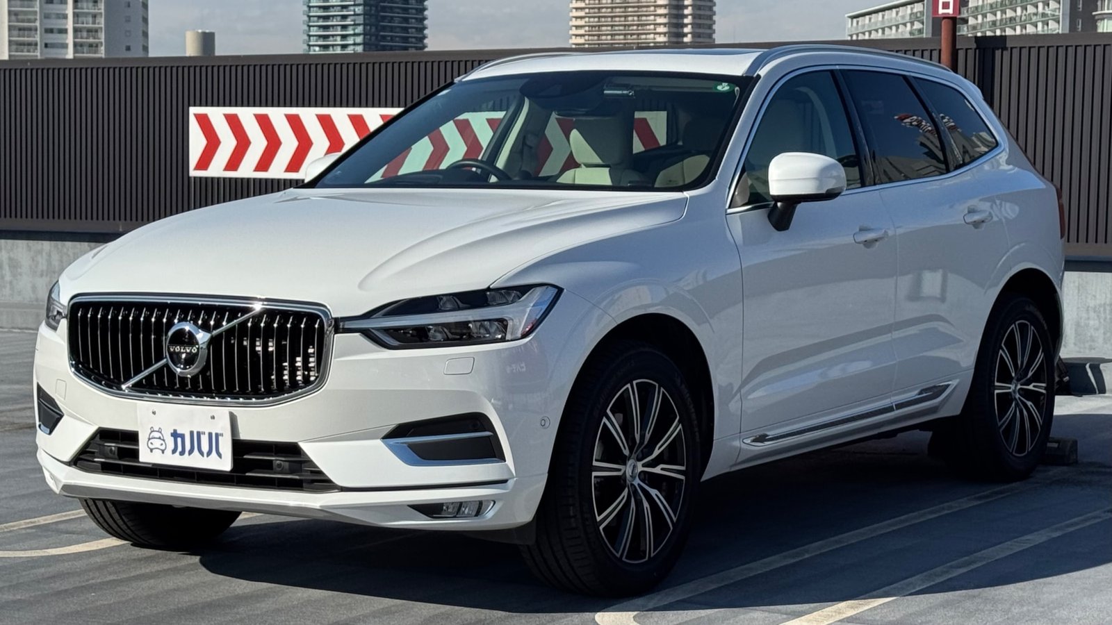 
								2020 Volvo XC60 D4 AWD Inscription full									