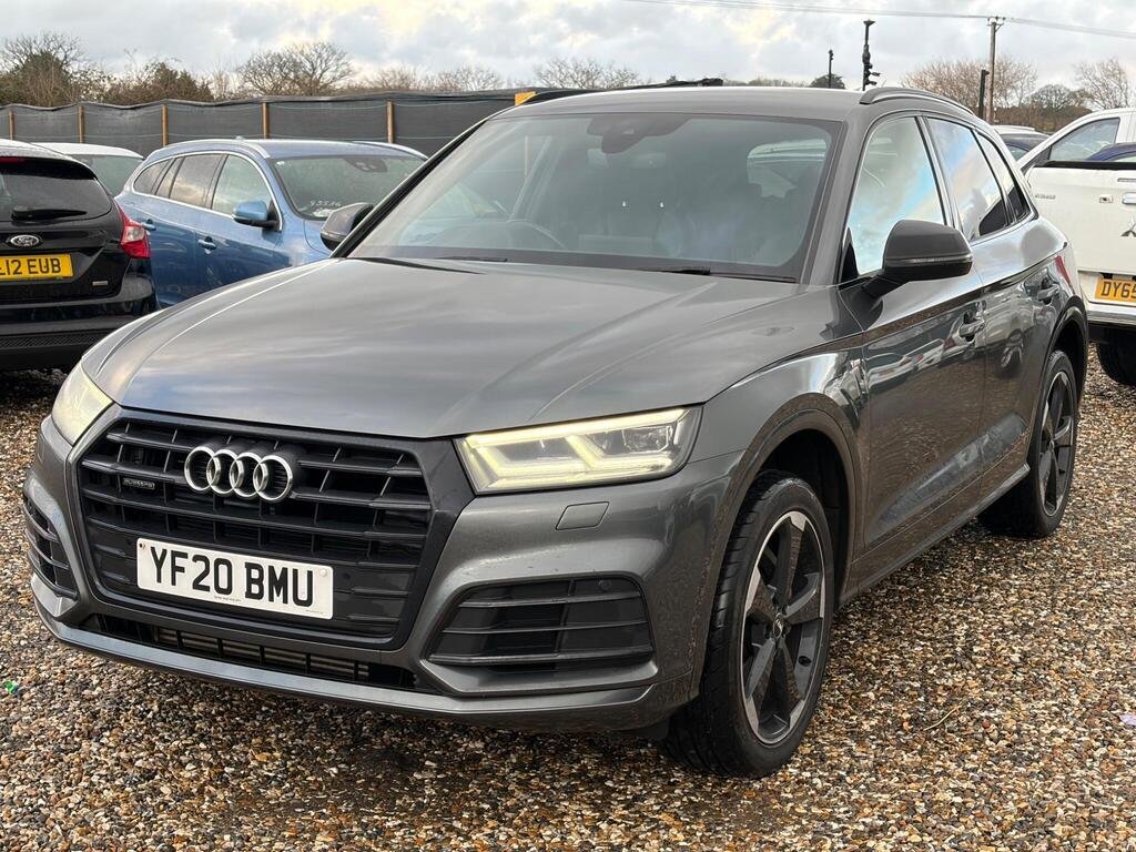 
								2020 Audi Q5 45TFSI Black Edition full									