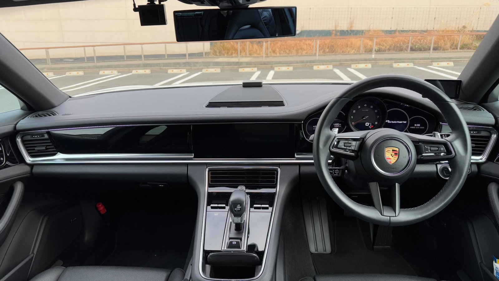 
								2020 Porsche Panamera Base Grade full									