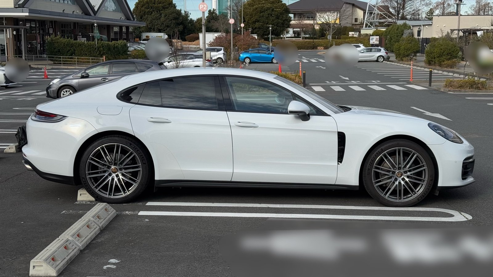 
								2020 Porsche Panamera Base Grade full									