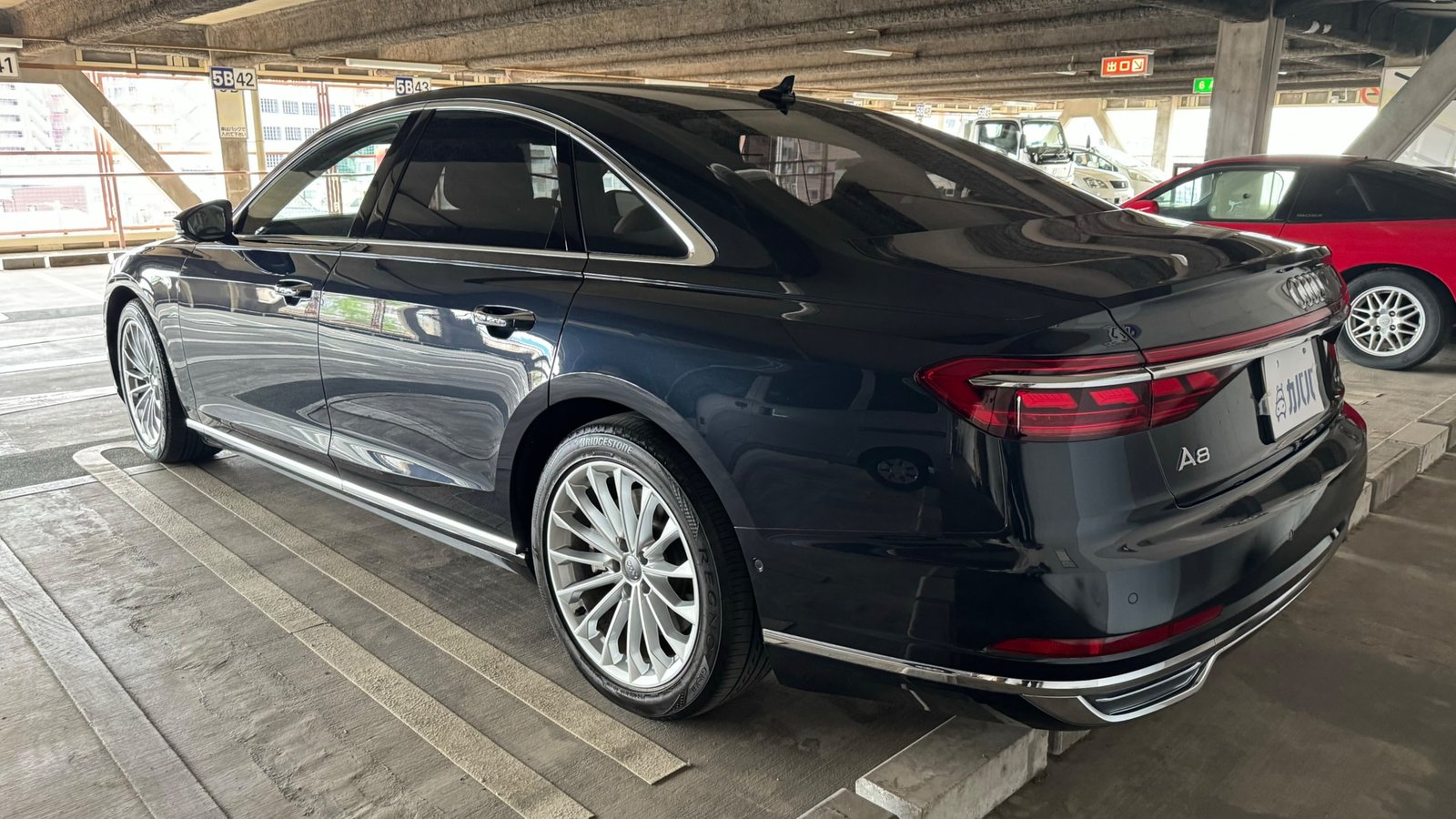 
								2020 Audi A8 55TFSI Quattro full									