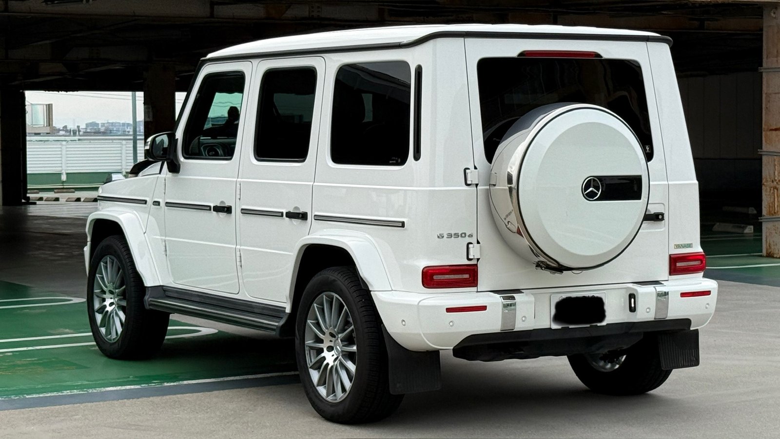 
								2020 Mercedes-Benz G-Class G350d AMG Line full									