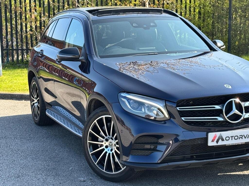 
								2019 Mercedes-Benz GLC250 AMG Line Night Edition full									