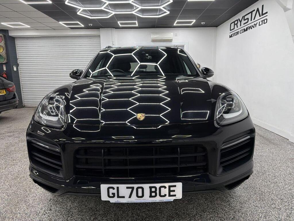 
								2020 Porsche Cayenne full									