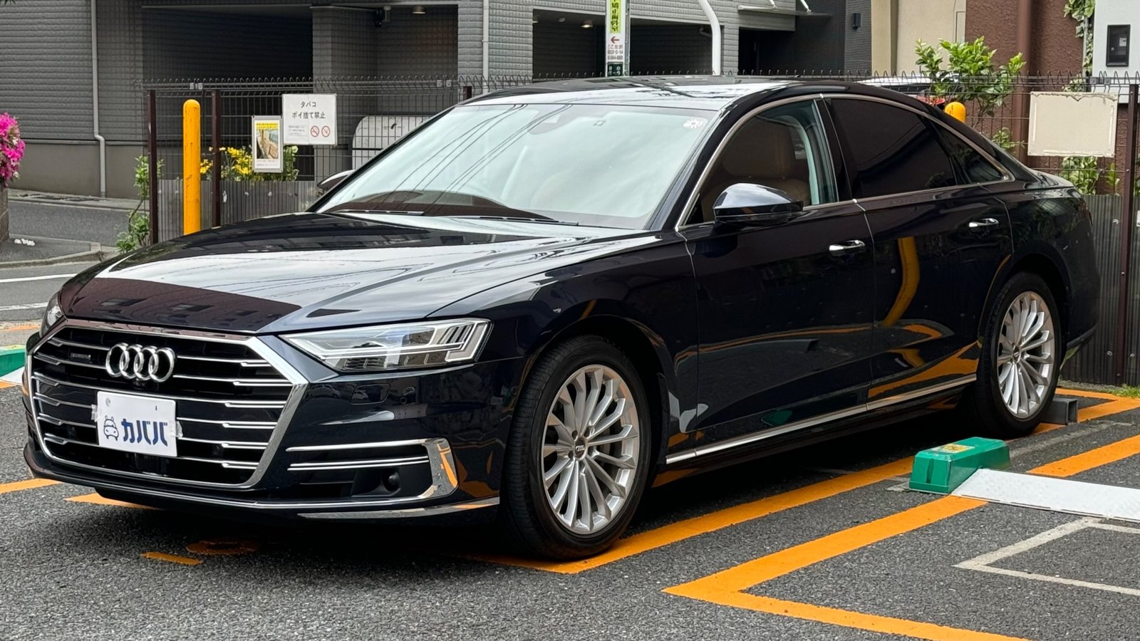 
								2020 Audi A8 55TFSI Quattro full									