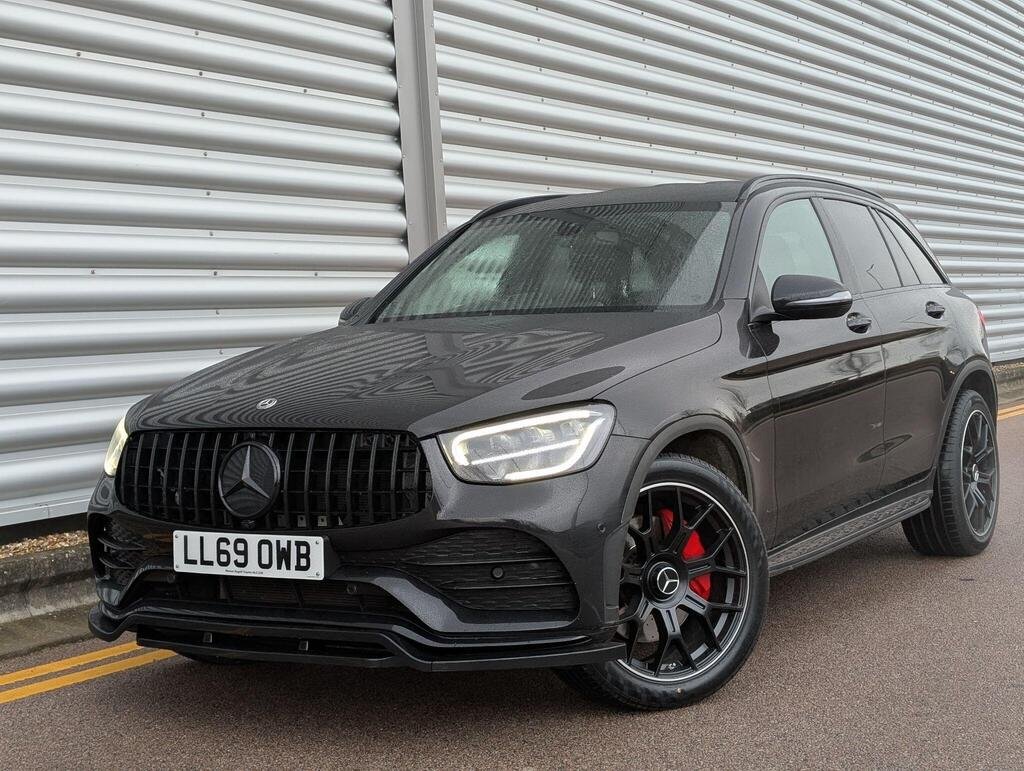 
								2019 Mercedes-Benz GLC220d AMG Line 4Matic full									