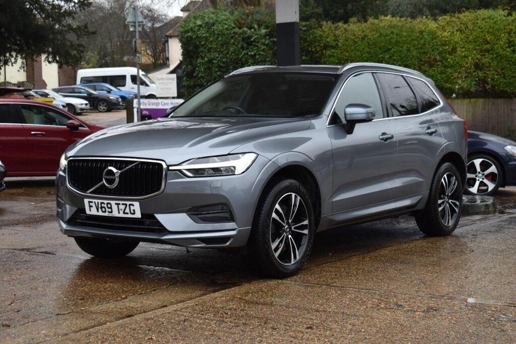 
								2019 Volvo XC60 T4 AWD full									