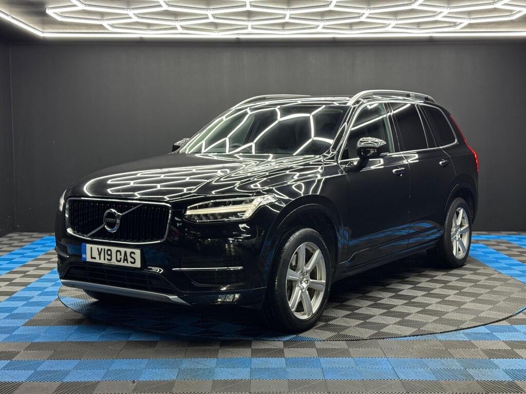 
								2019 Volvo XC90 T5 Momentum AWD full									