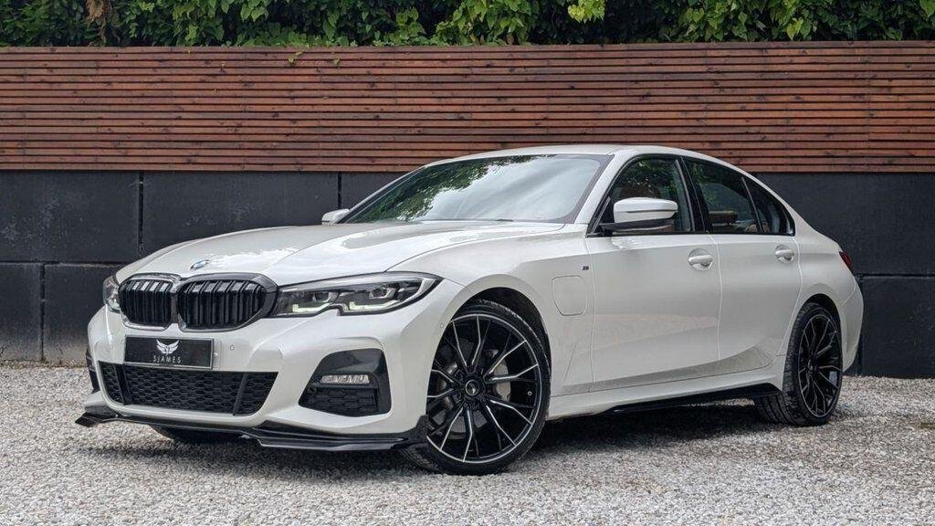 
								2019 BMW 3 Series 330i M Sport full									