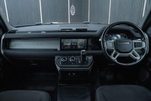 2020 land Rover Defender 110 SD4