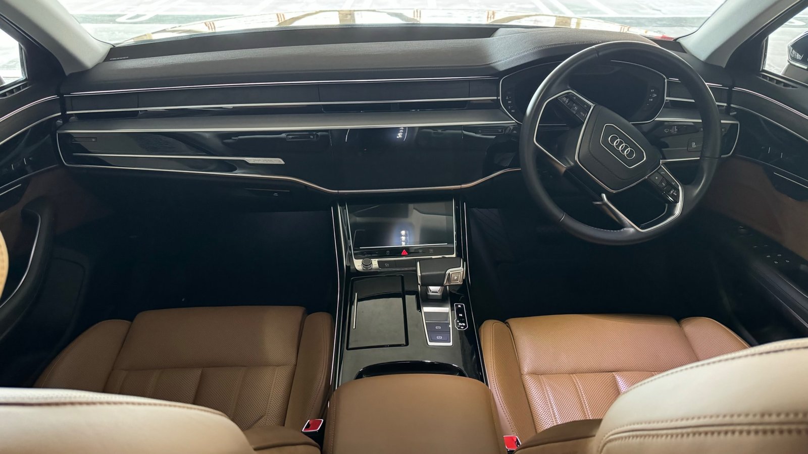 
								2020 Audi A8 55TFSI Quattro full									