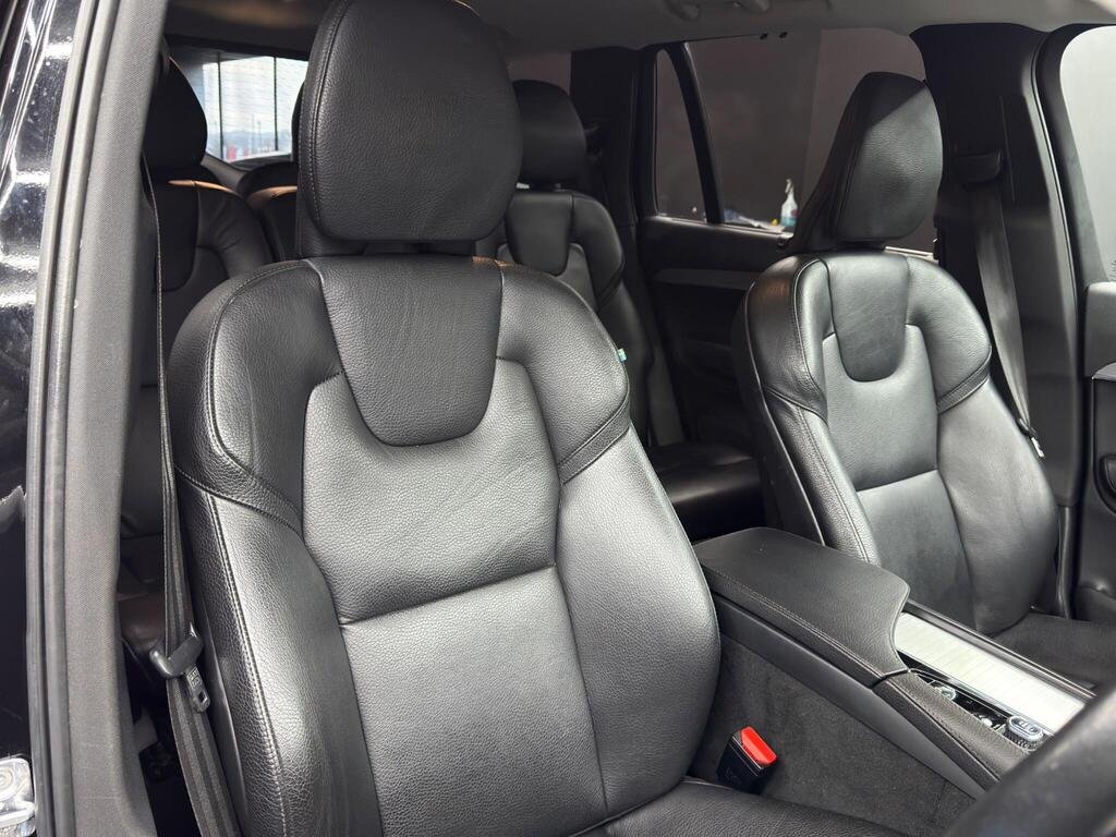 
								2019 Volvo XC90 T5 Momentum AWD full									