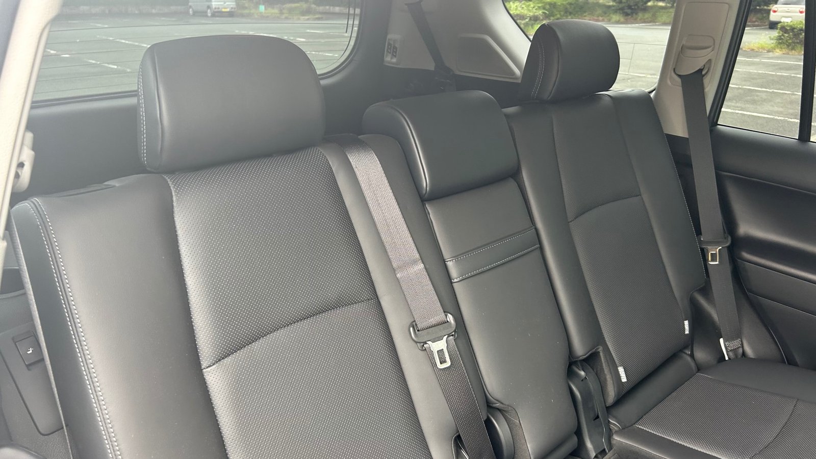 
								2020 Toyota Land Cruiser Prado TZ-G full									