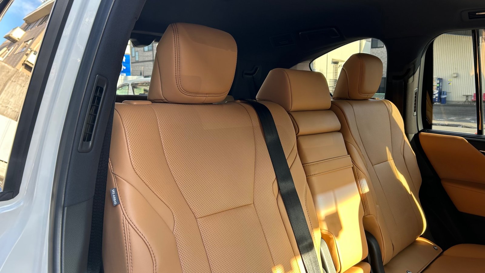 
								2022 Lexus LX600 full									