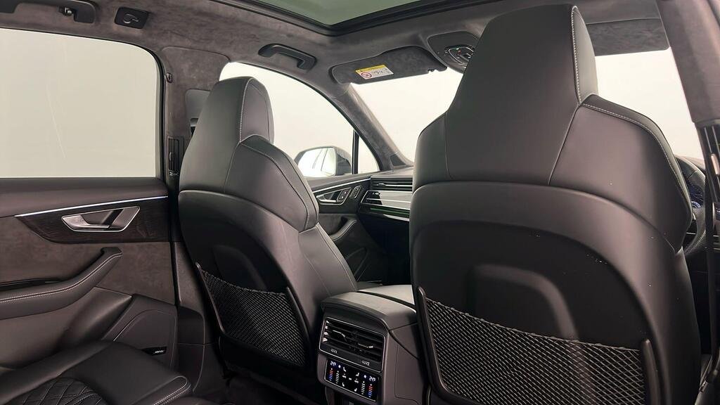 
								2020 Audi SQ7 4.0TDI Vorsprung full									