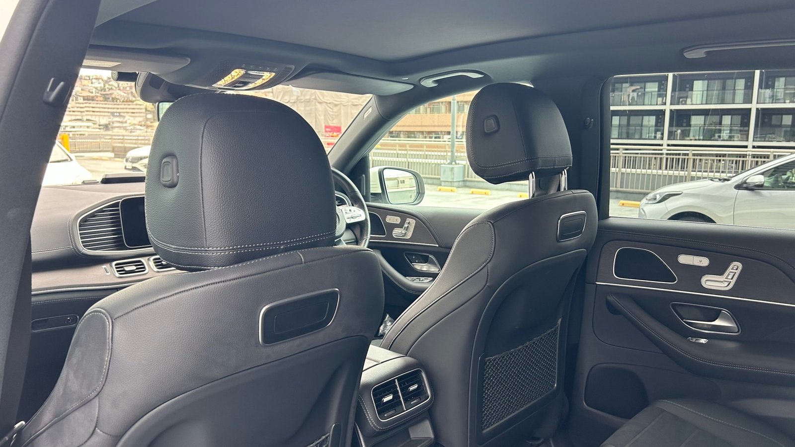 
								2019 Mercedes-Benz GLE400d 4Matic Sport full									