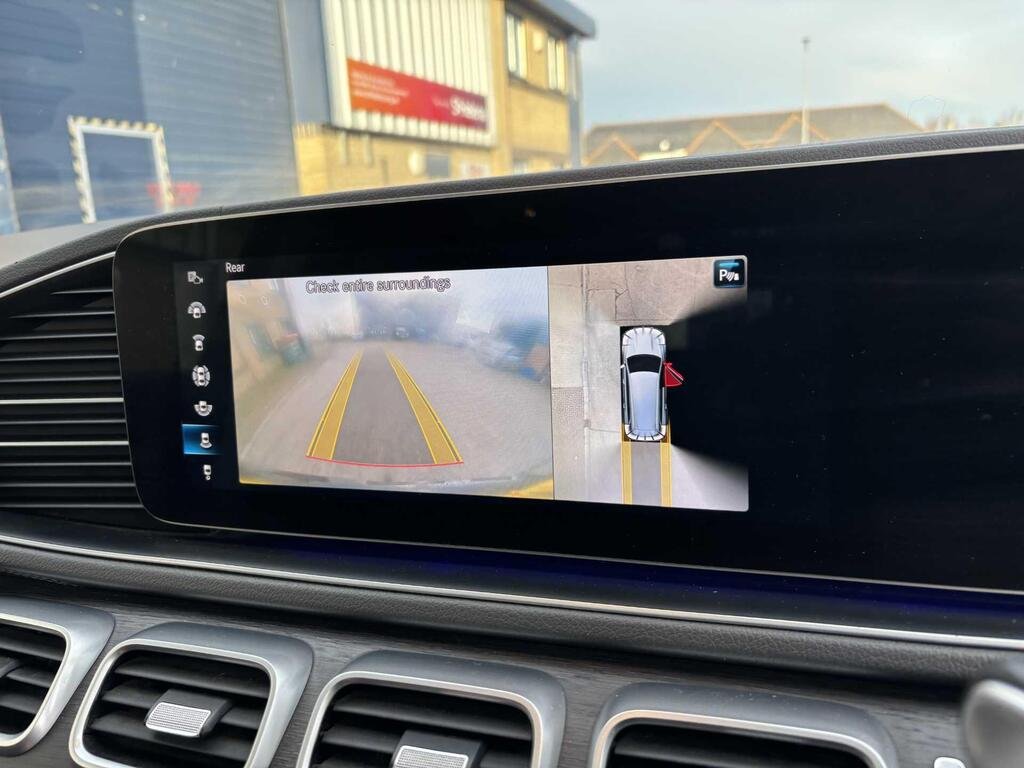 
								2020 Mercedes-Benz GLS400d AMG Line Premium+ full									