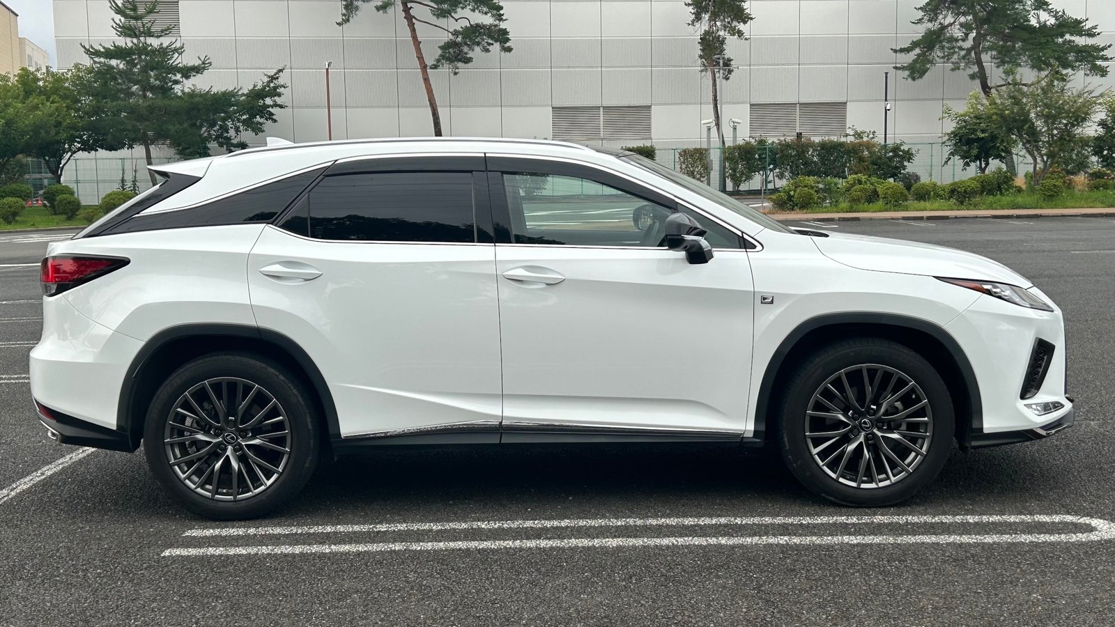 
								2020 Lexus RX300 F Sport full									