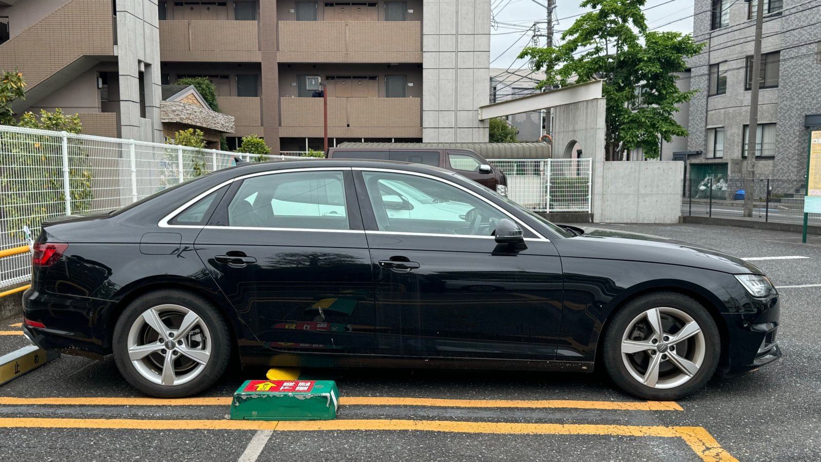 
								2019 Audi A4 35TFSI Sport full									