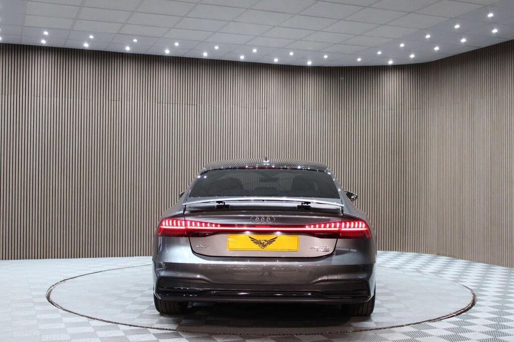 
								2019 AUDI A7 Sportback 45TFSI S Line full									