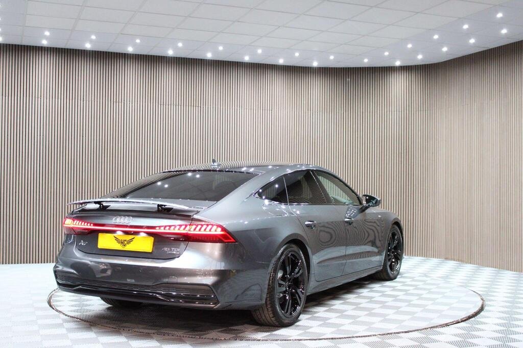 
								2019 AUDI A7 Sportback 45TFSI S Line full									