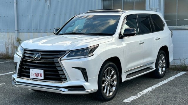 
								2019 Lexus LX570 Black Sequence full									