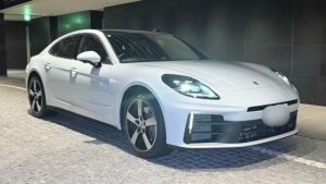 2022 Porsche Panamera Base Grade
