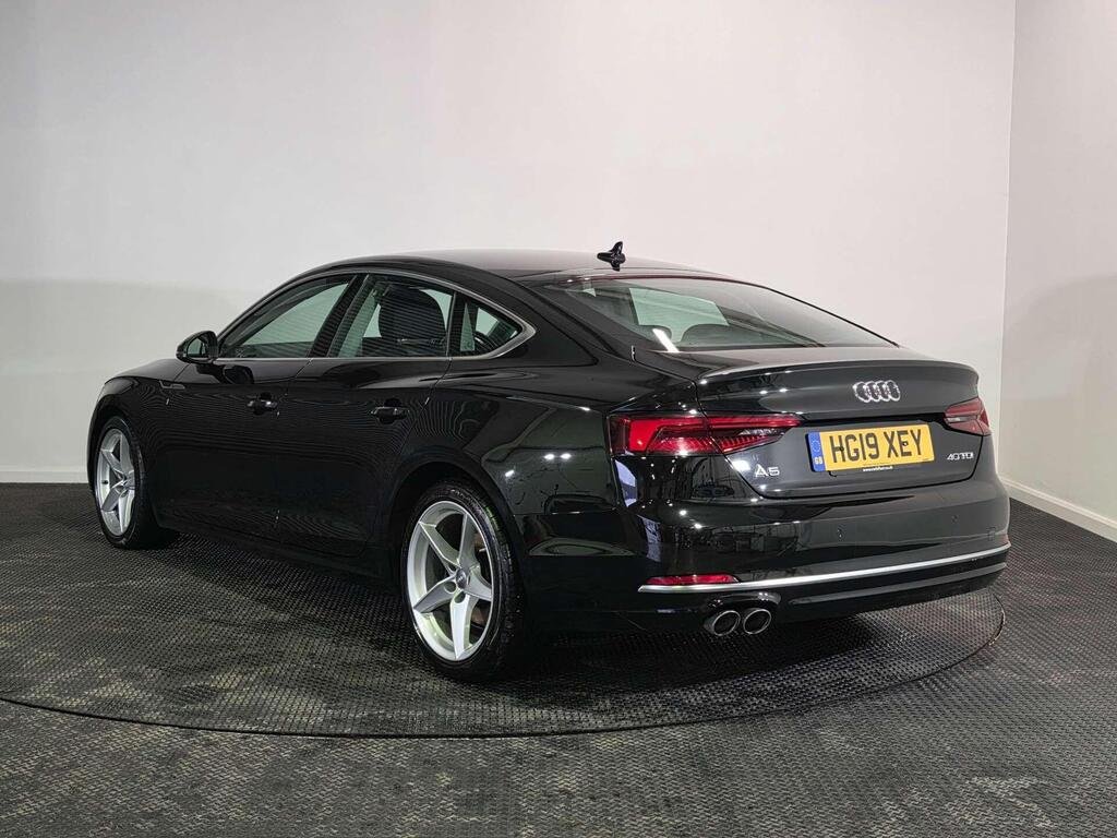 
								2019 Audi A5 Sportback 40 TDI Sport full									