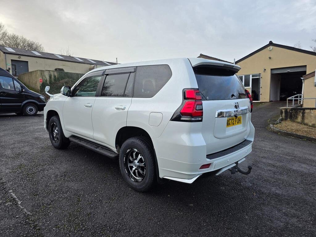 
								2022 Toyota land Cruiser Prado TX full									