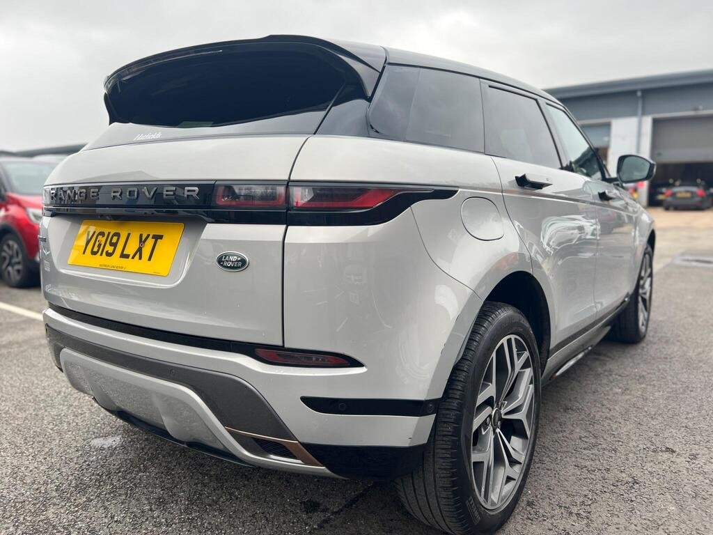 
								2019 Range Rover Evoque D180 First Edition full									