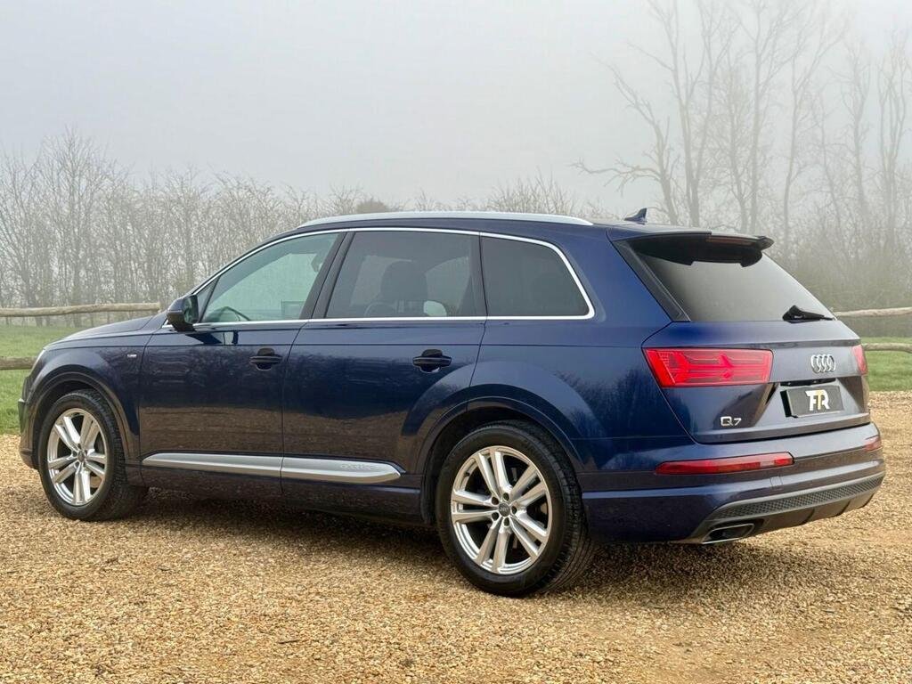 
								2019 Audi Q7 45TDI S Line full									