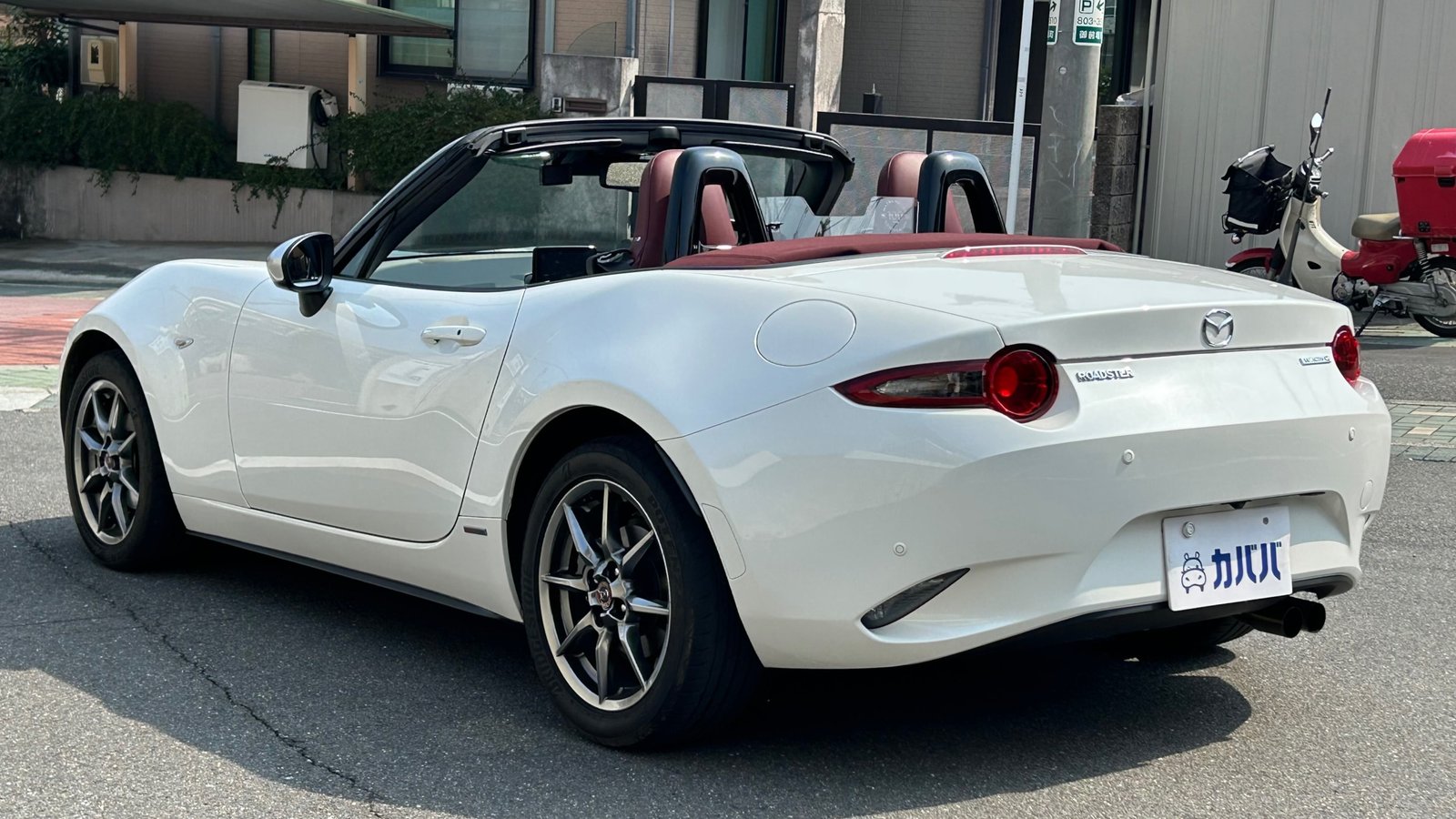 
								2020 Mazda Roadster 100th Anniversary full									