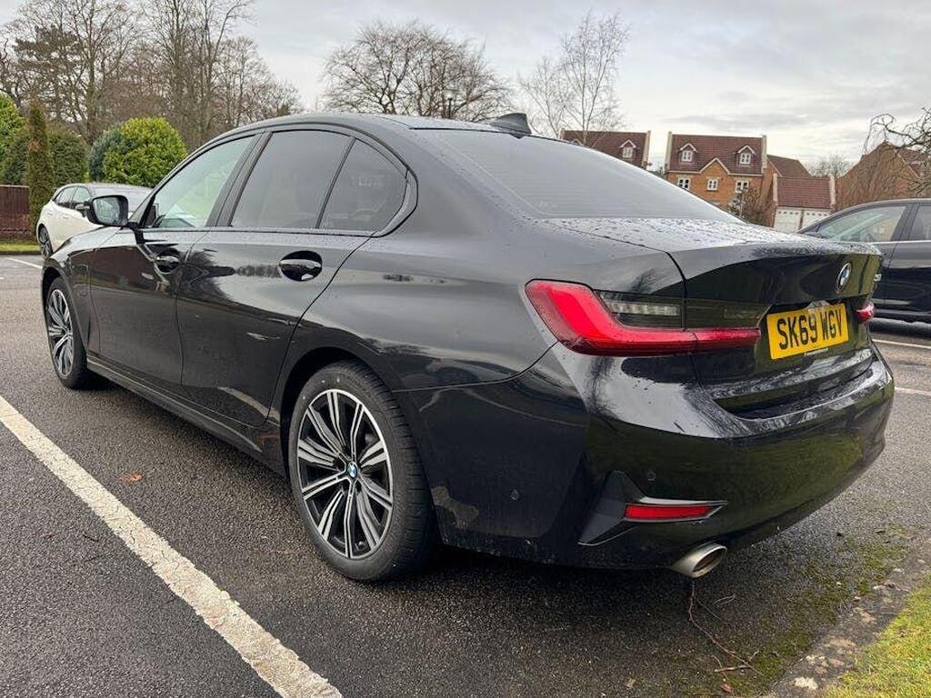 
								2019 BMW 3 Series 330e full									
