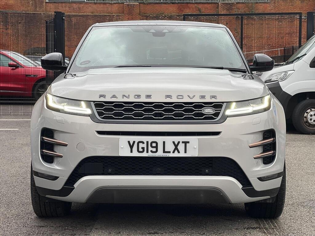 
								2019 Range Rover Evoque D180 First Edition full									