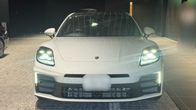 
								2022 Porsche Panamera Base Grade full									