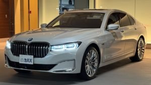 2021 BMW 7 Series 745e Luxury