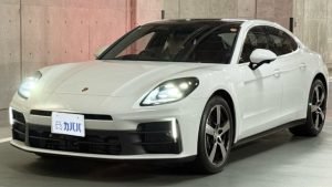 2022 Porsche Panamera Base Grade