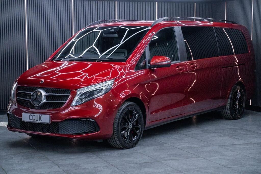 
								2019 Mercedes-Benz V-Class V300d Sport full									