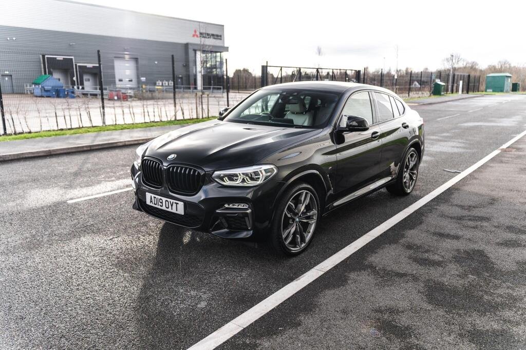 
								2019 BMW X4 M40i xDrive full									