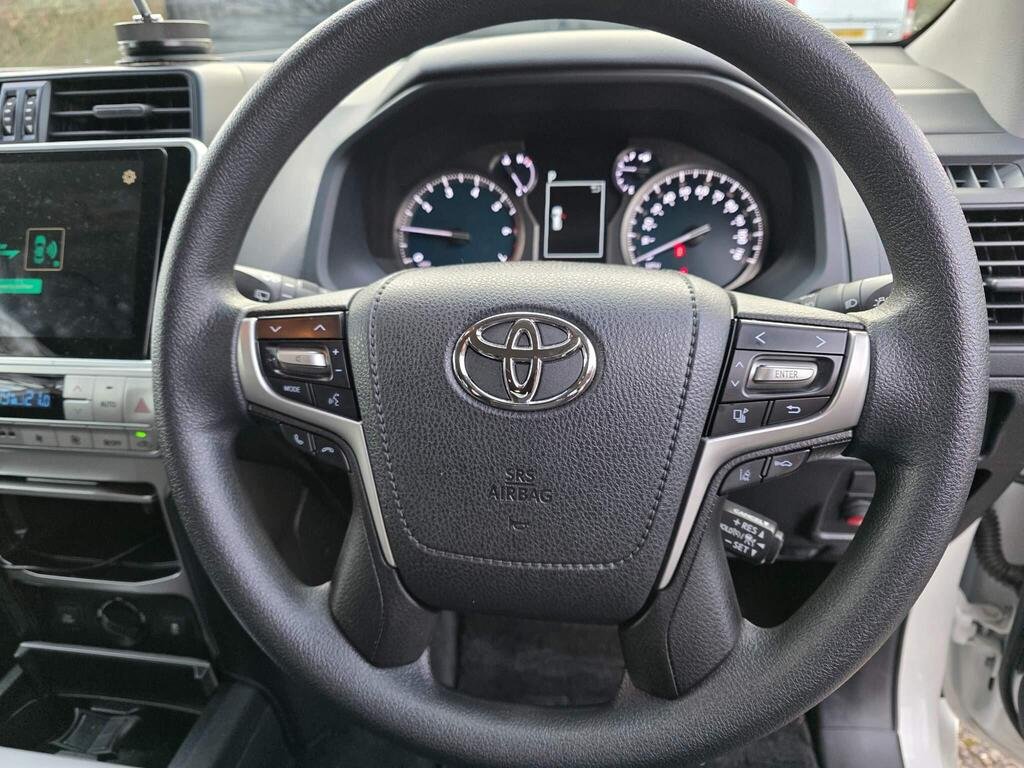 
								2022 Toyota land Cruiser Prado TX full									