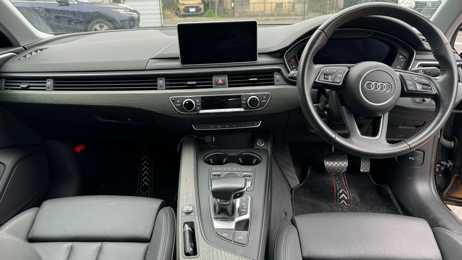 
								2019 Audi A4 35TFSI Sport full									