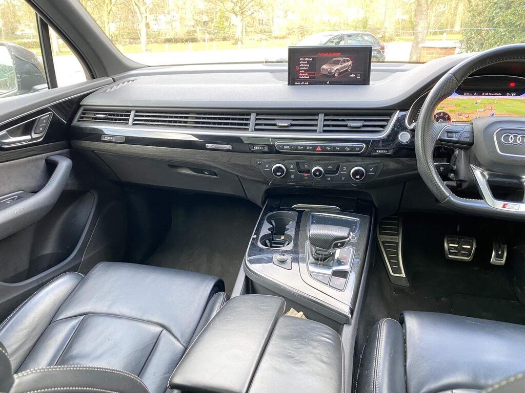 
								2019 Audi Q7 50TDI Black Edition full									