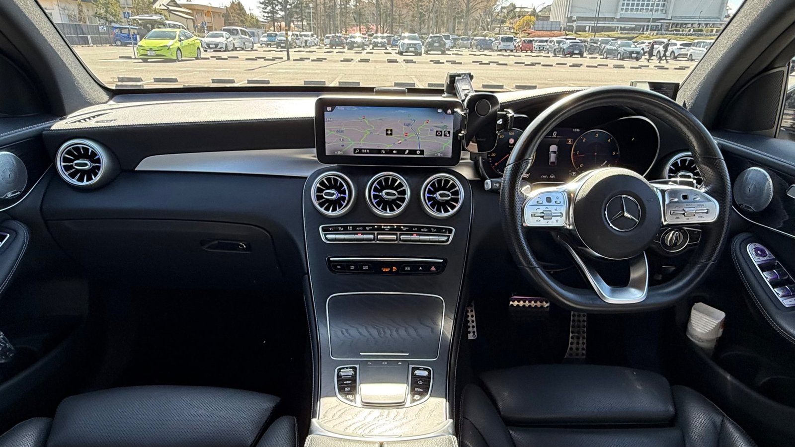 
								2020 Mercedes-Benz GLC220d 4Matic Coupe AMG Line full									