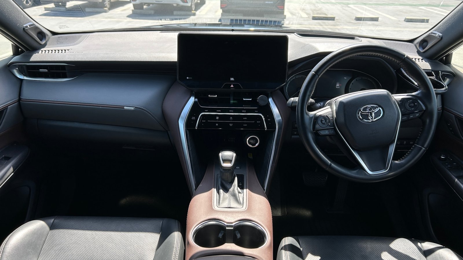 
								2020 Toyota Harrier Z Leather Package full									