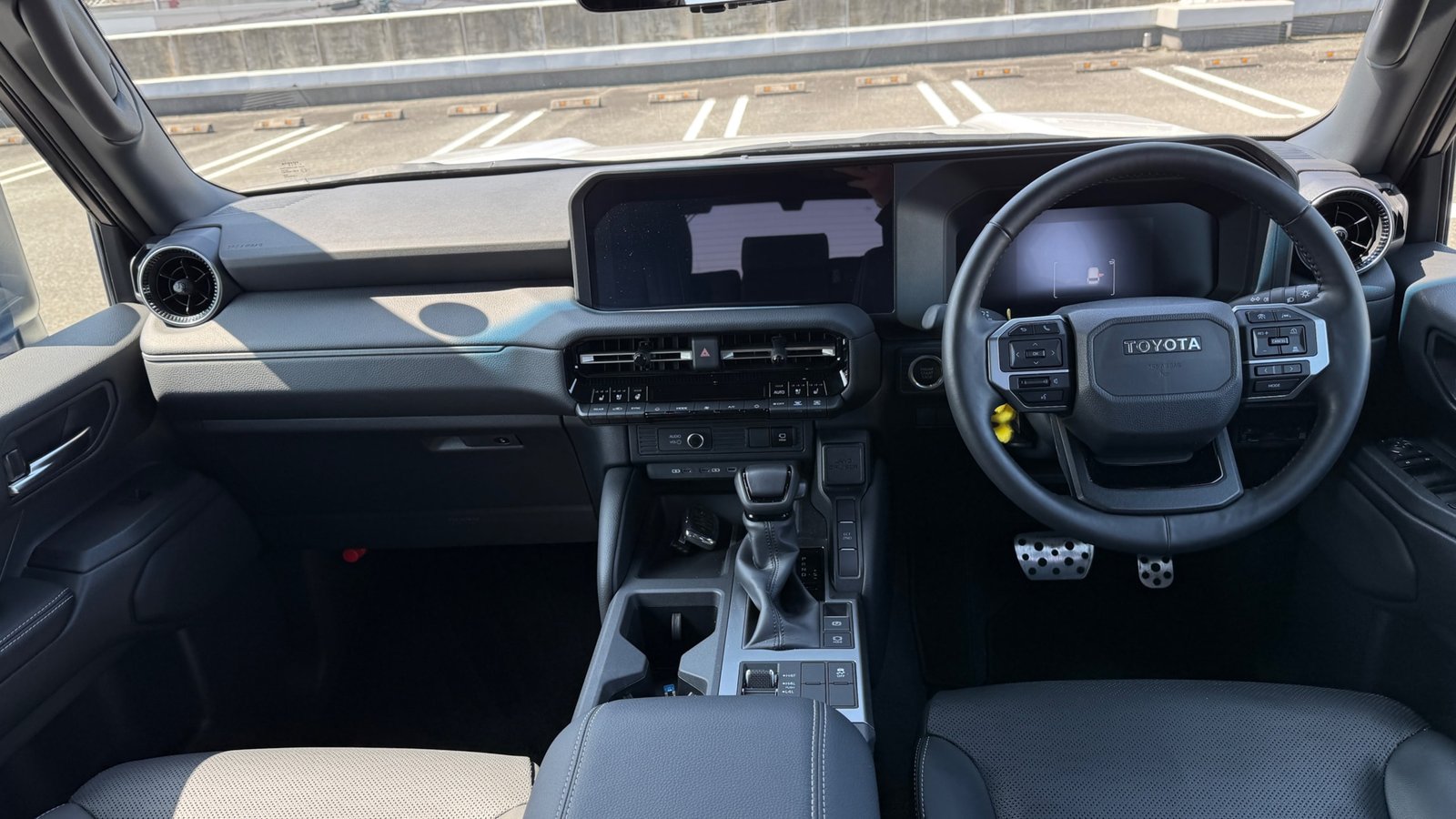 
								2024 Toyota Land Cruiser 250 VX full									