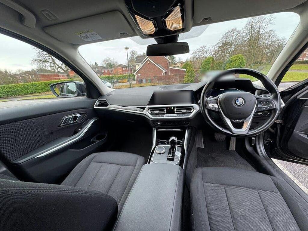 
								2019 BMW 3 Series 330e full									