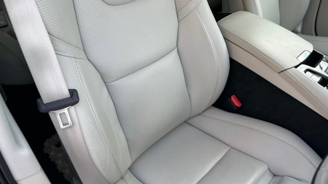 
								2020 Volvo V60 T6 Plug-in Hybrid AWD full									