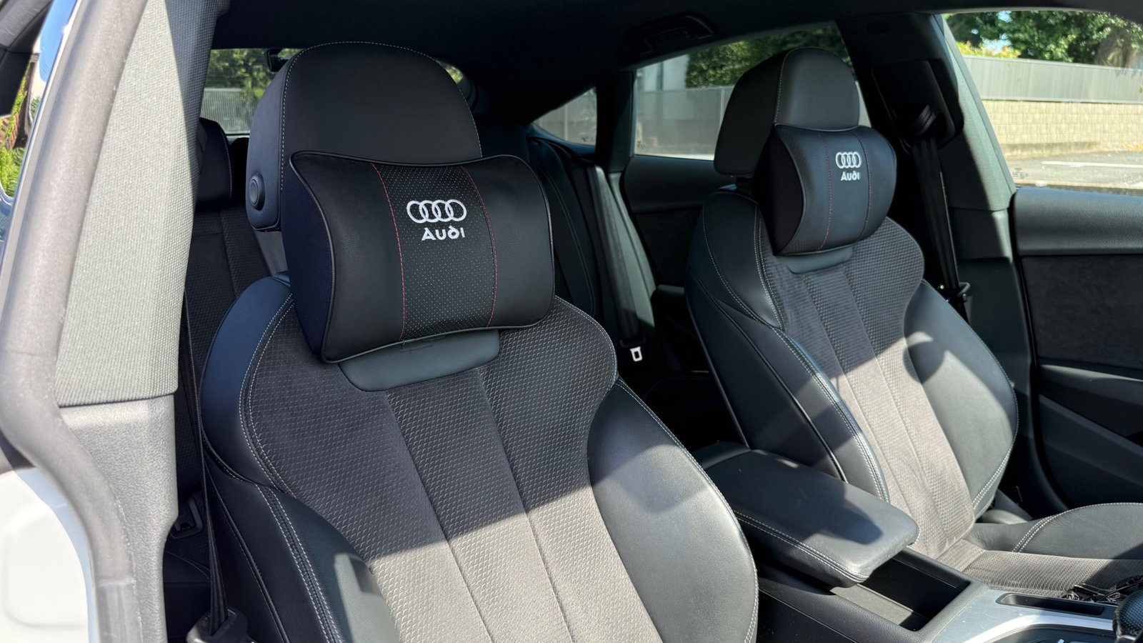 
								2019 Audi A5 Sportback 45TFSI Quattro Sport full									