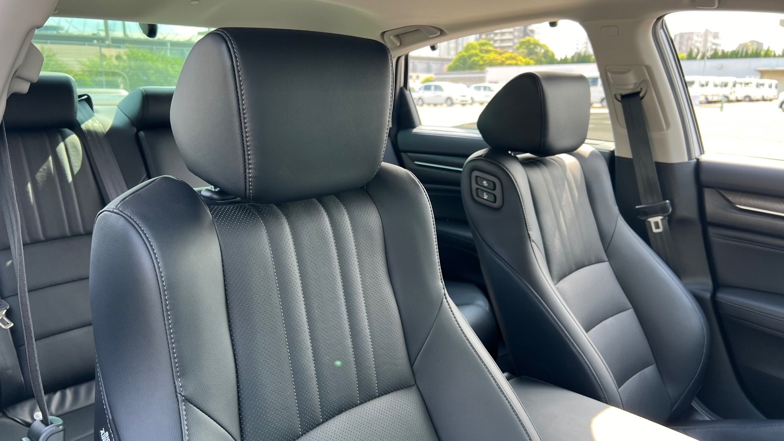 
								2020 Honda Accord EX full									